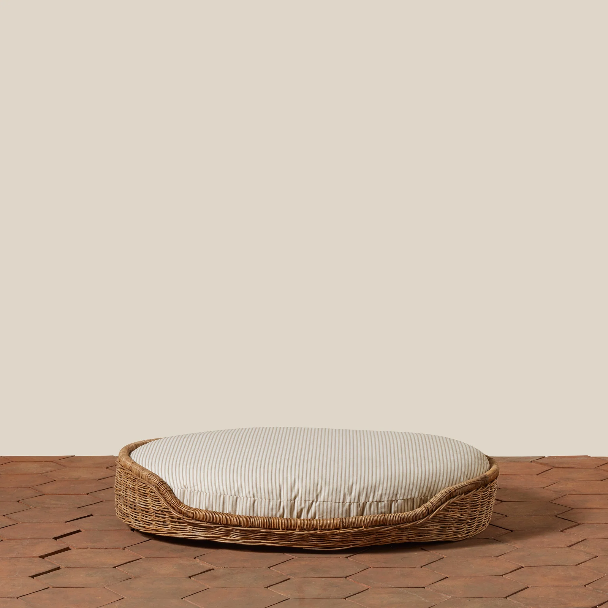Boone Woven Dog Bed - Image 9