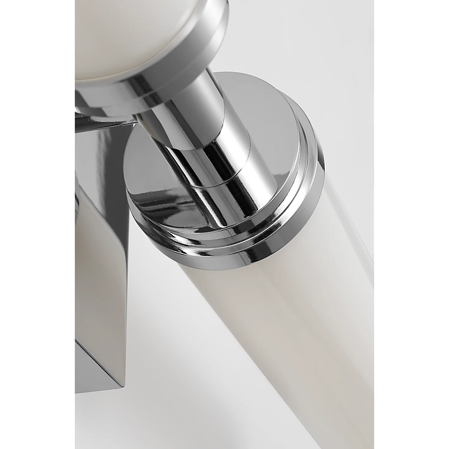 Coles LED Vanity - Image 76