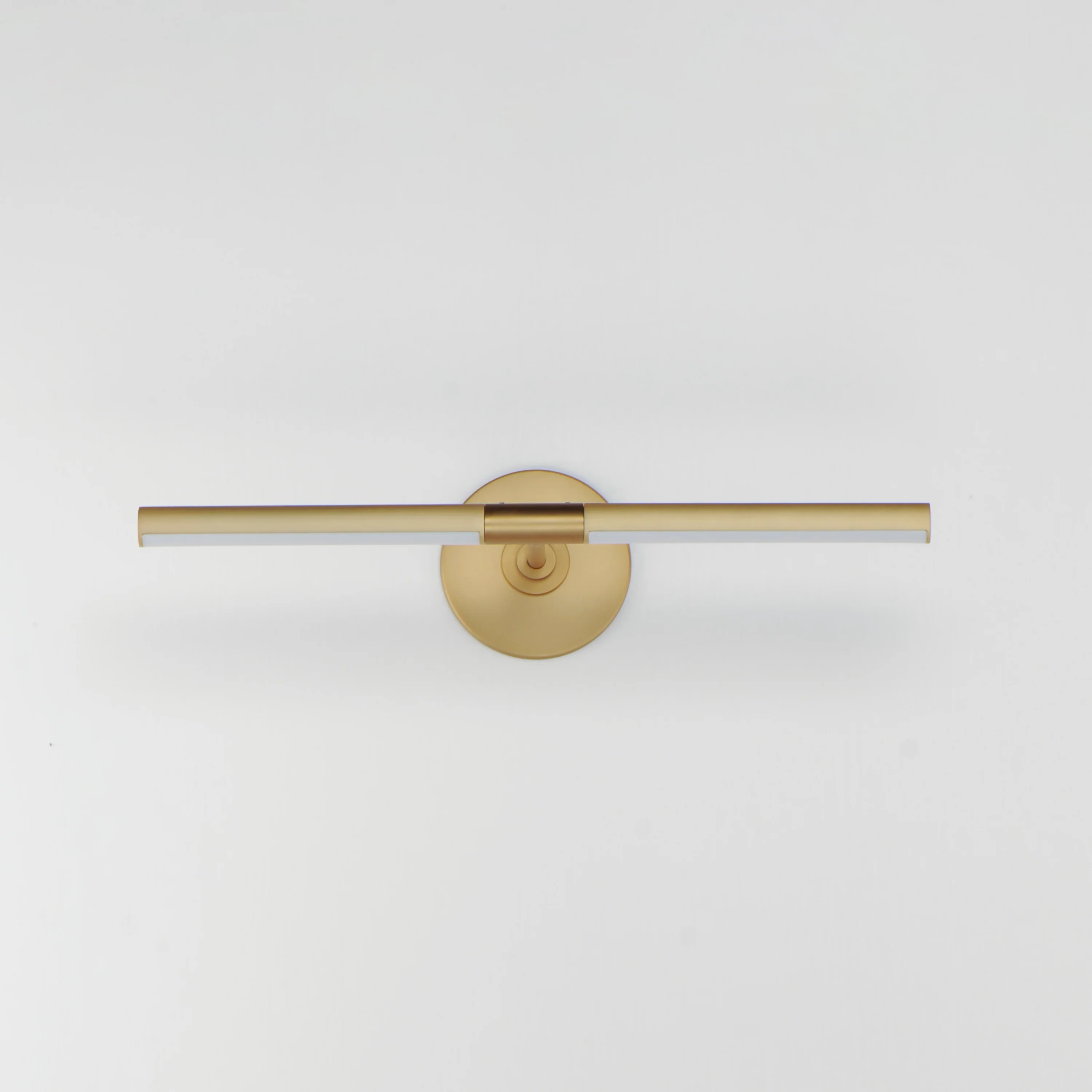 Dorian 18" LED Wall Light - Image 2