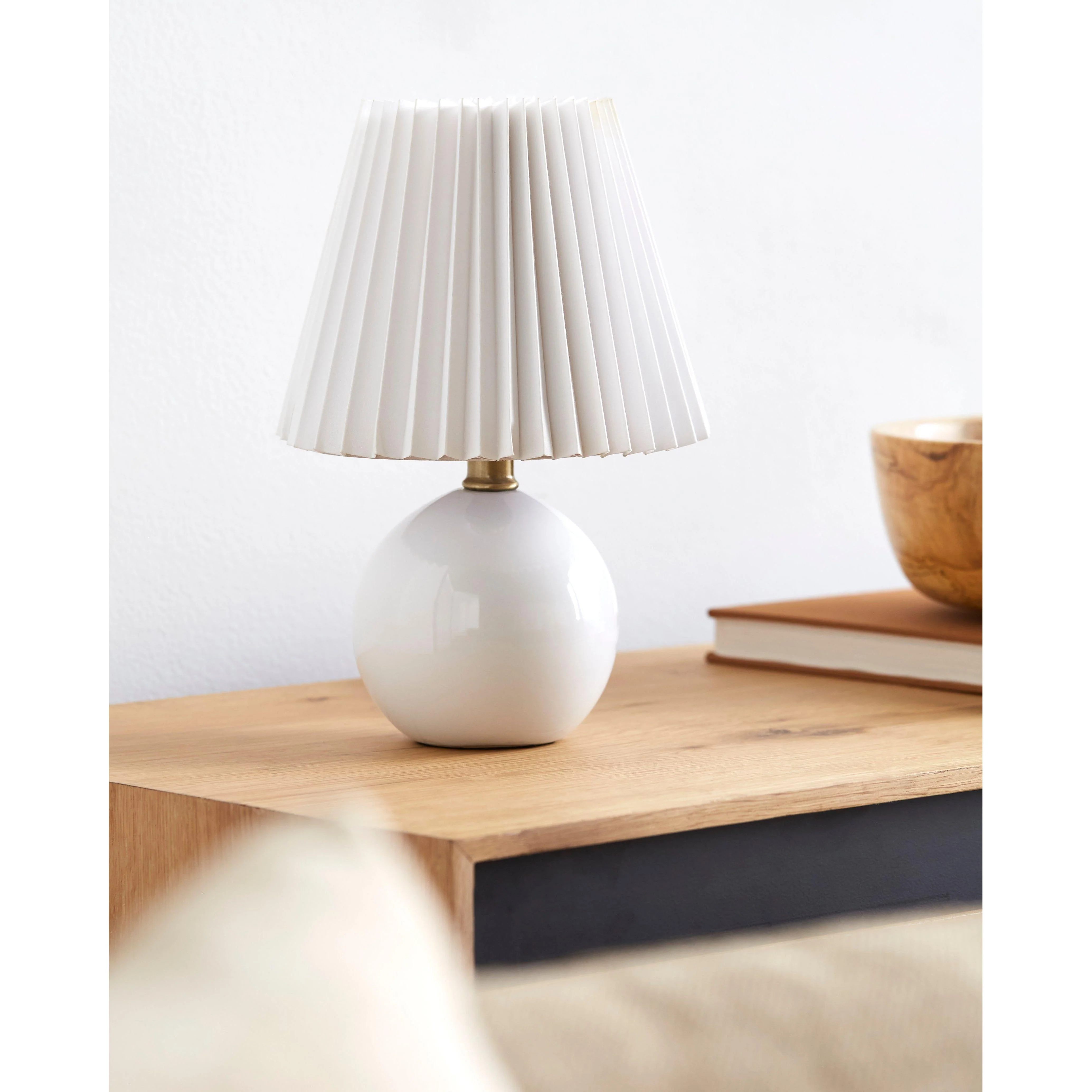 Ferez Table Lamp - Image 5