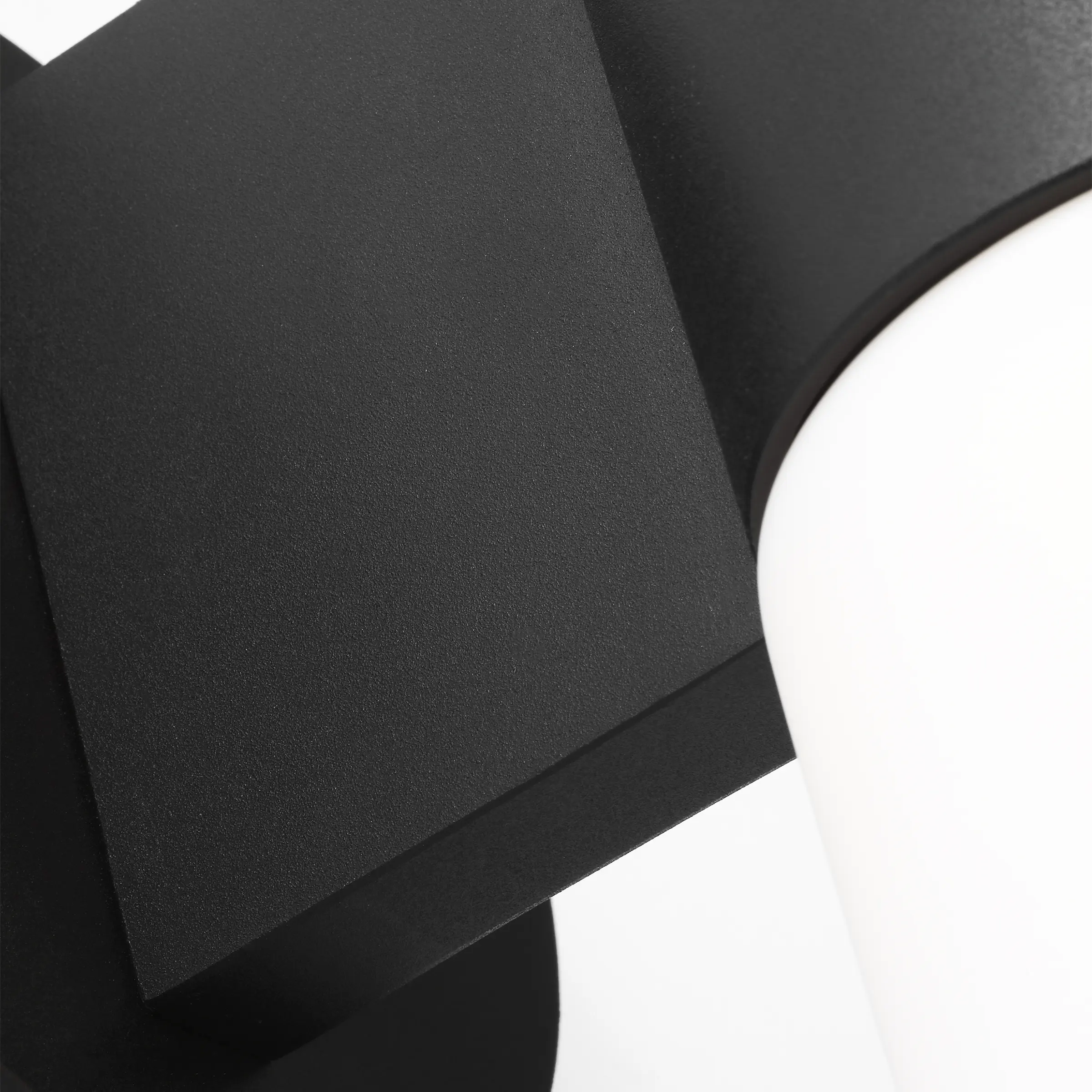 Focal Short LED Sconce - Image 4