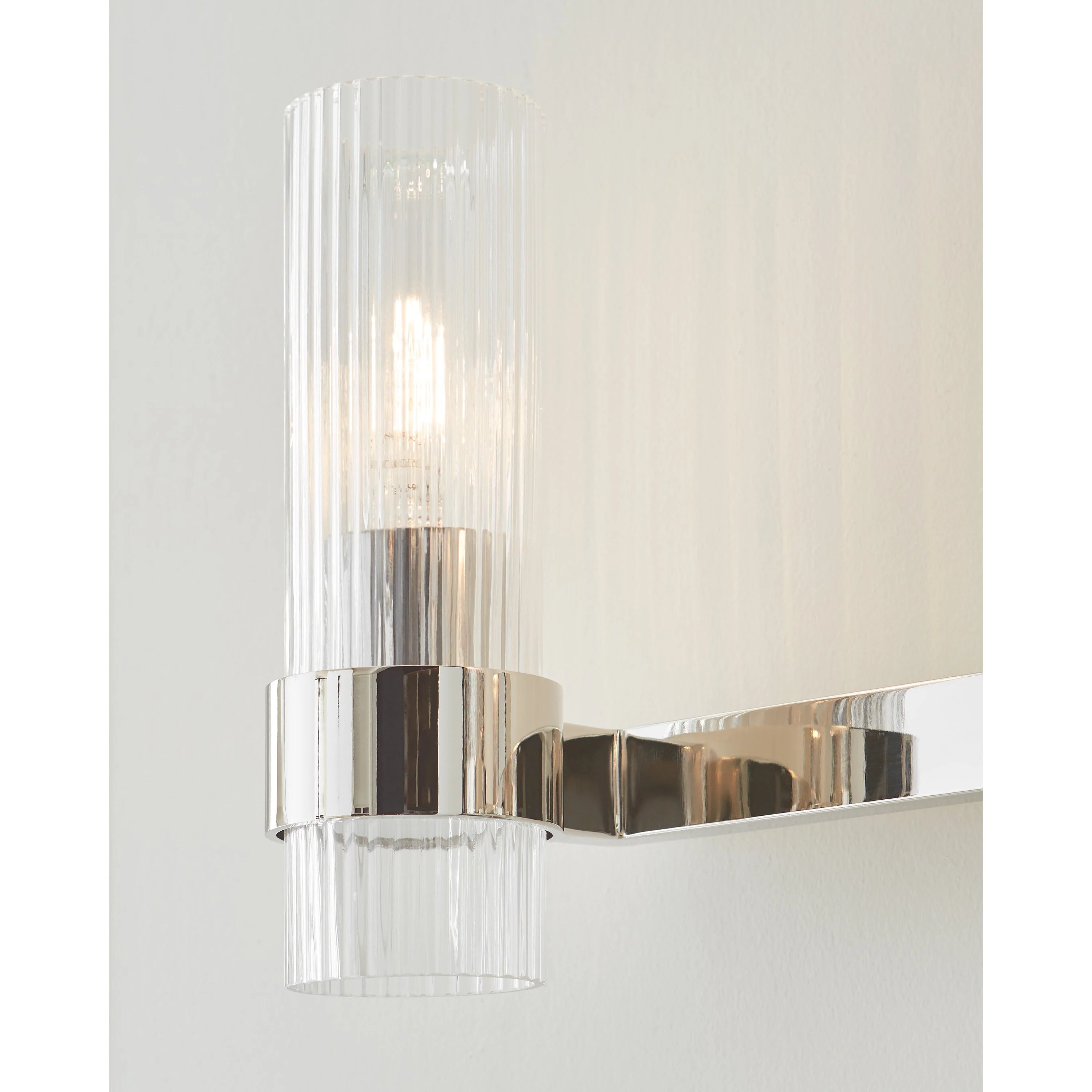 Geneva 3 Light Vanity - Image 11