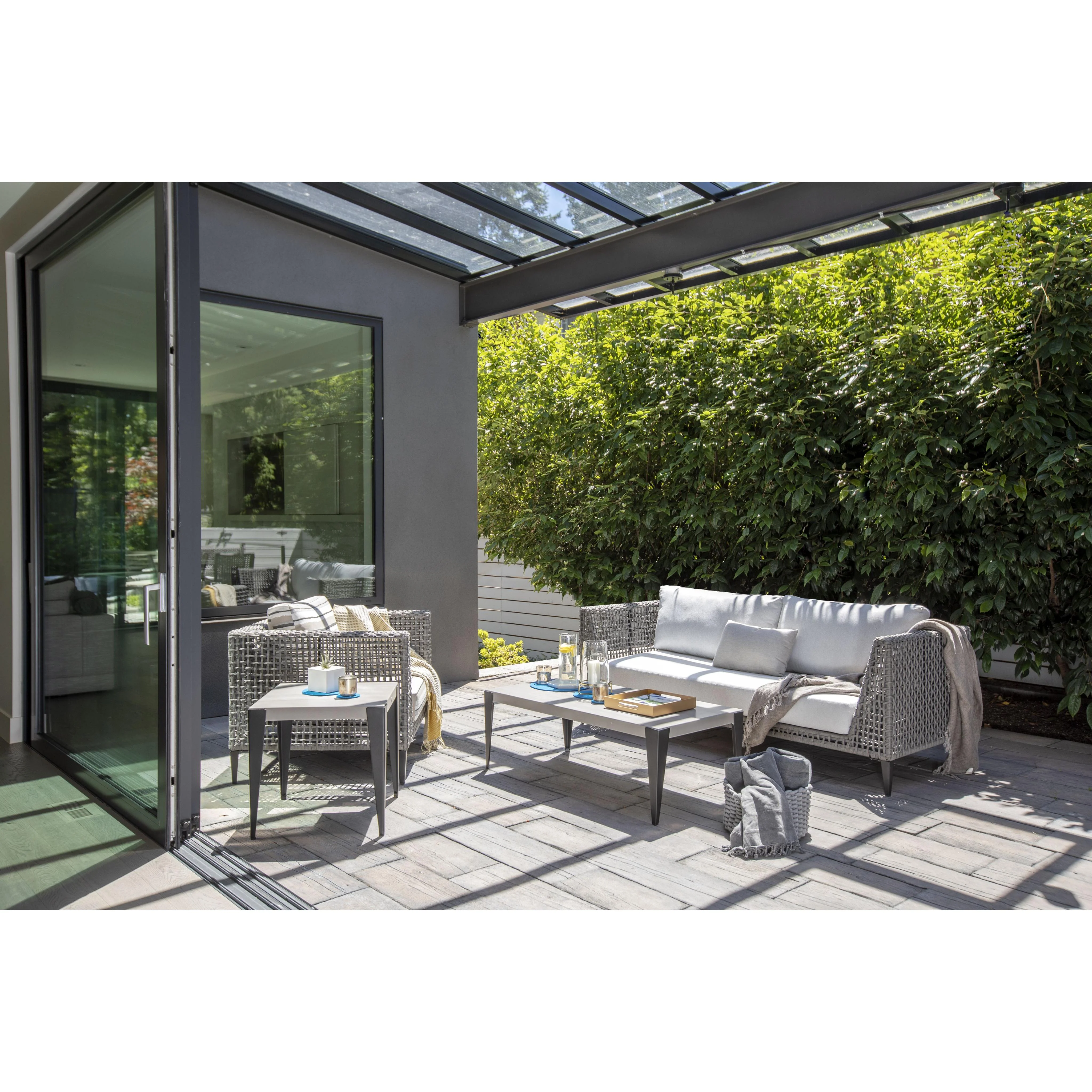 Genval Highback Chair - Image 2