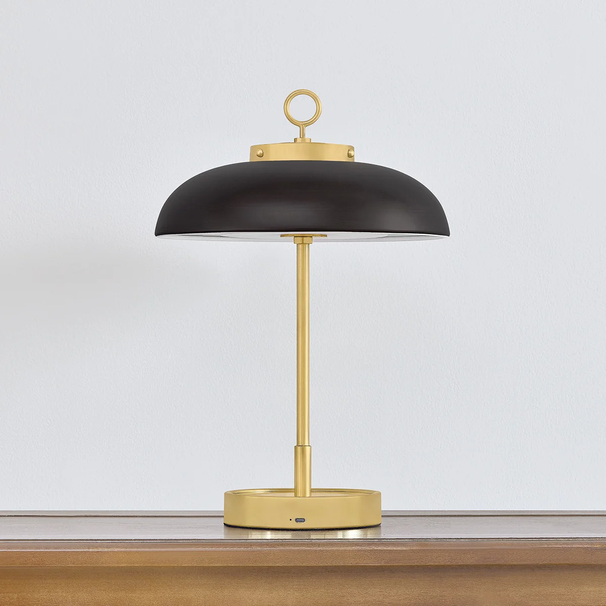 Hector Rechargeable Table Lamp - Image 3