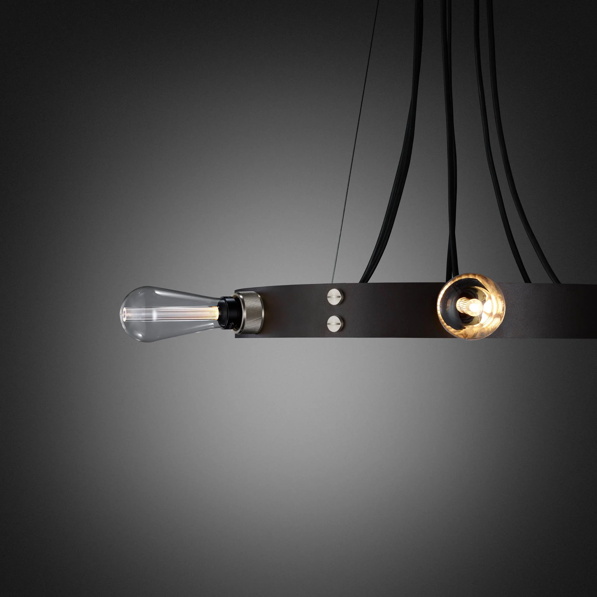 Hero Light / Cross / Graphite - Image 24