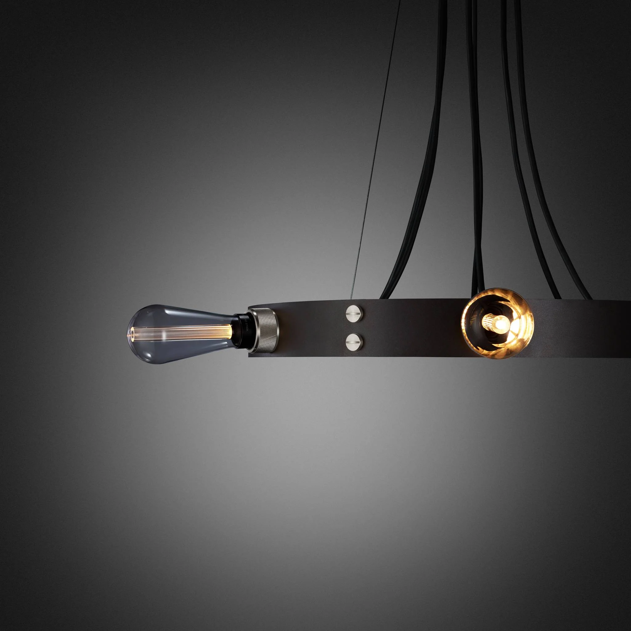 Hero Light / Cross / Graphite - Image 25