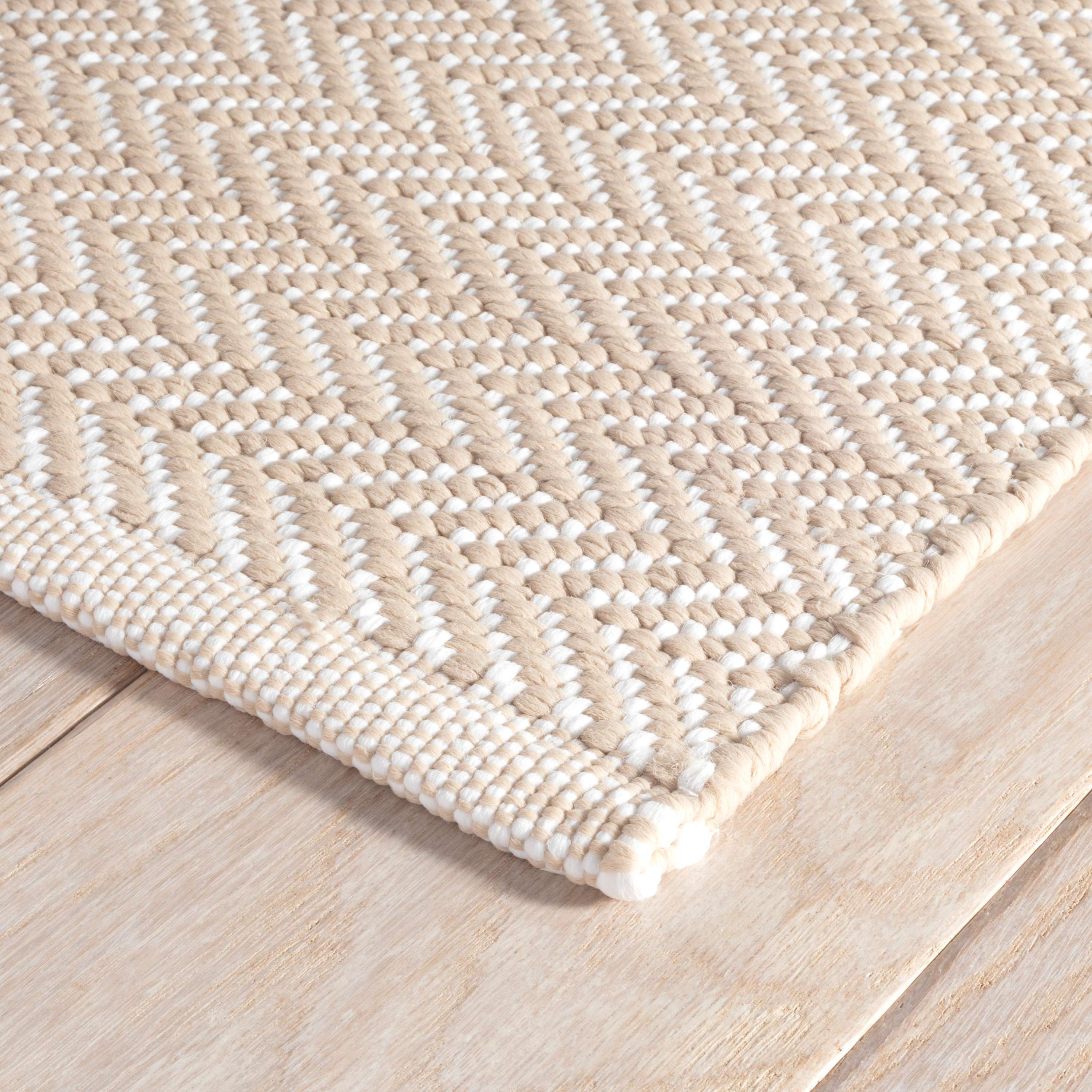 Herringbone Linen/White Indoor/Outdoor Rug - Image 4