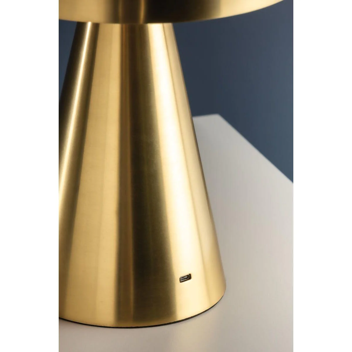 Hopkinton Rechargeable Table Lamp - Image 9