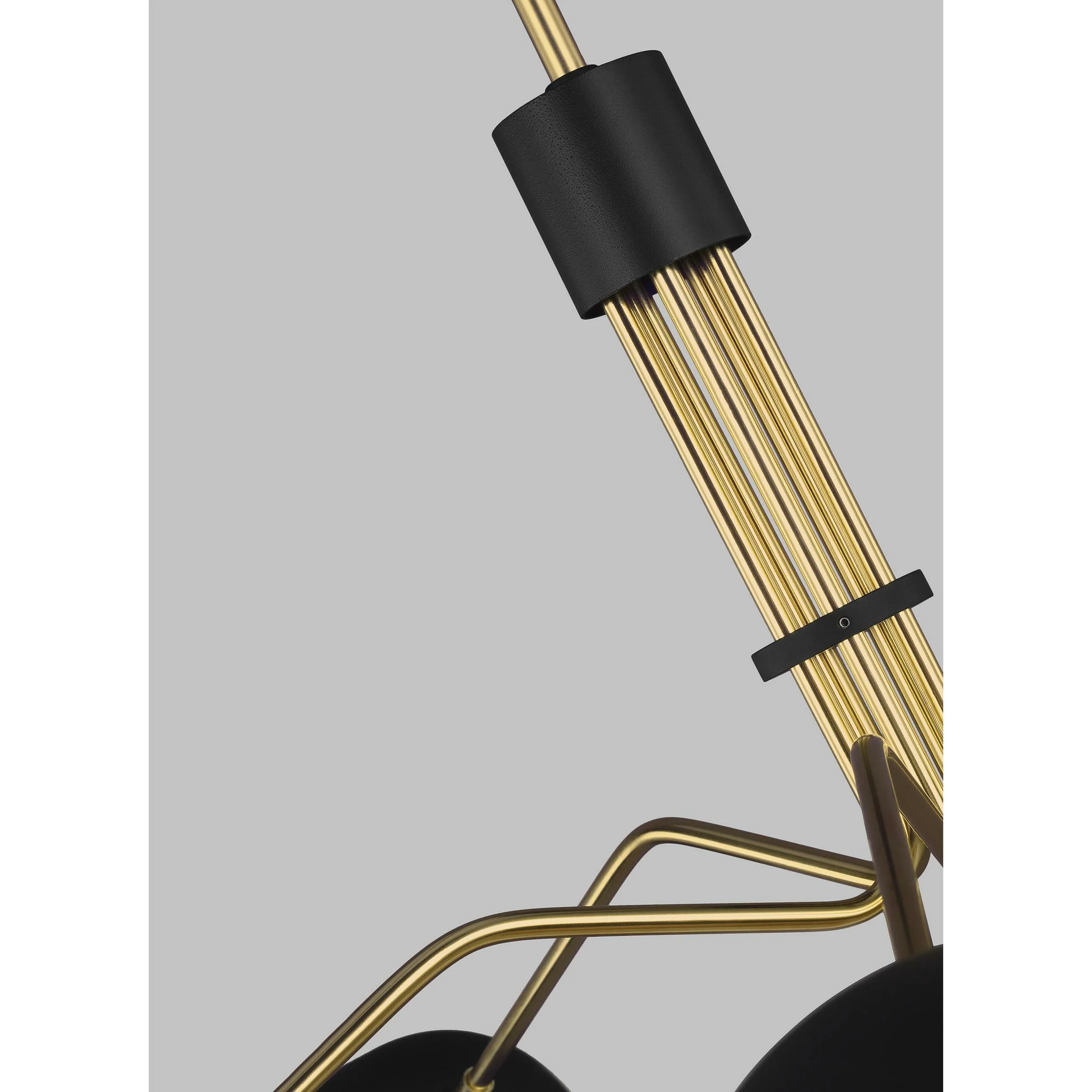 Jane Chandelier - Image 4