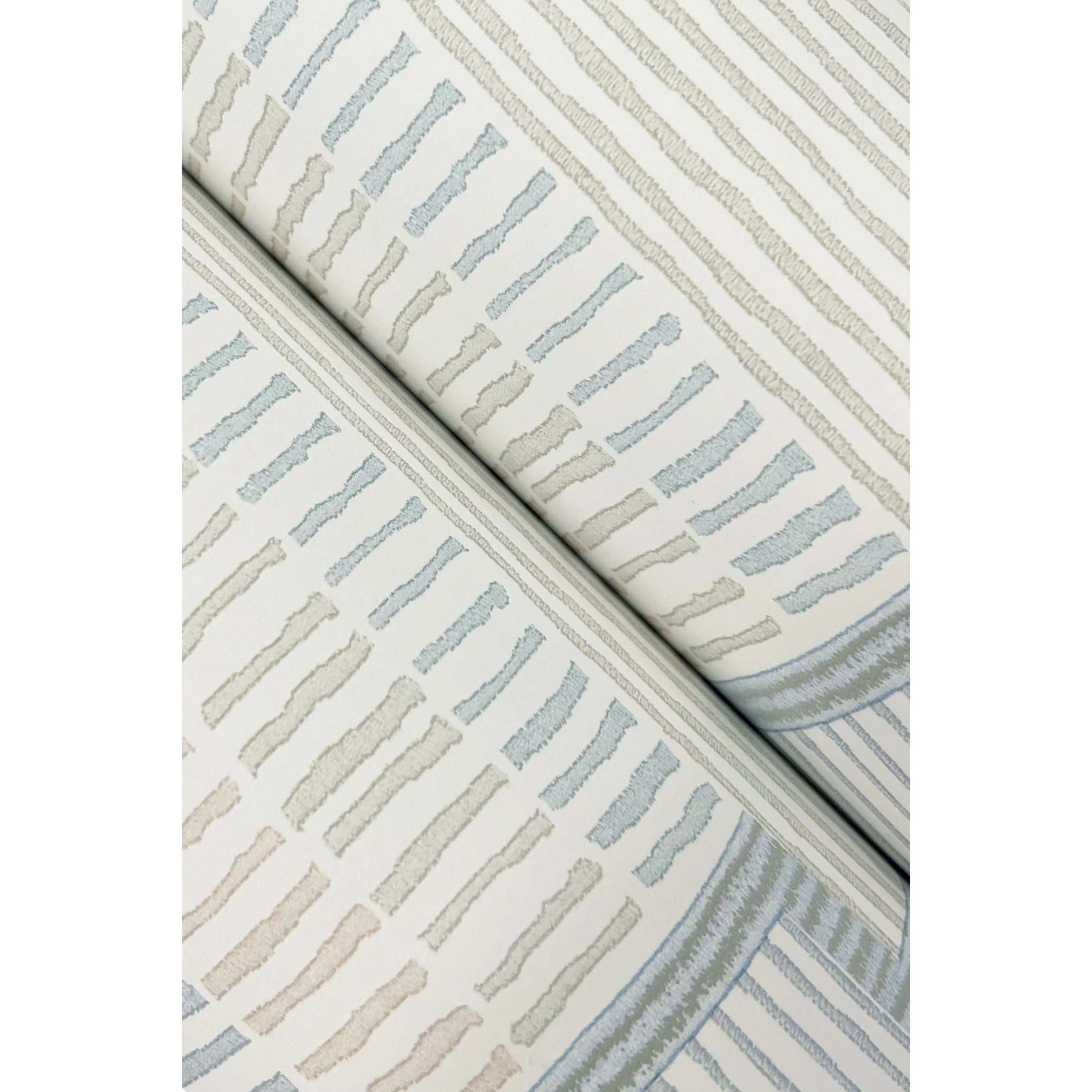 La Broderie Wallpaper - Image 15