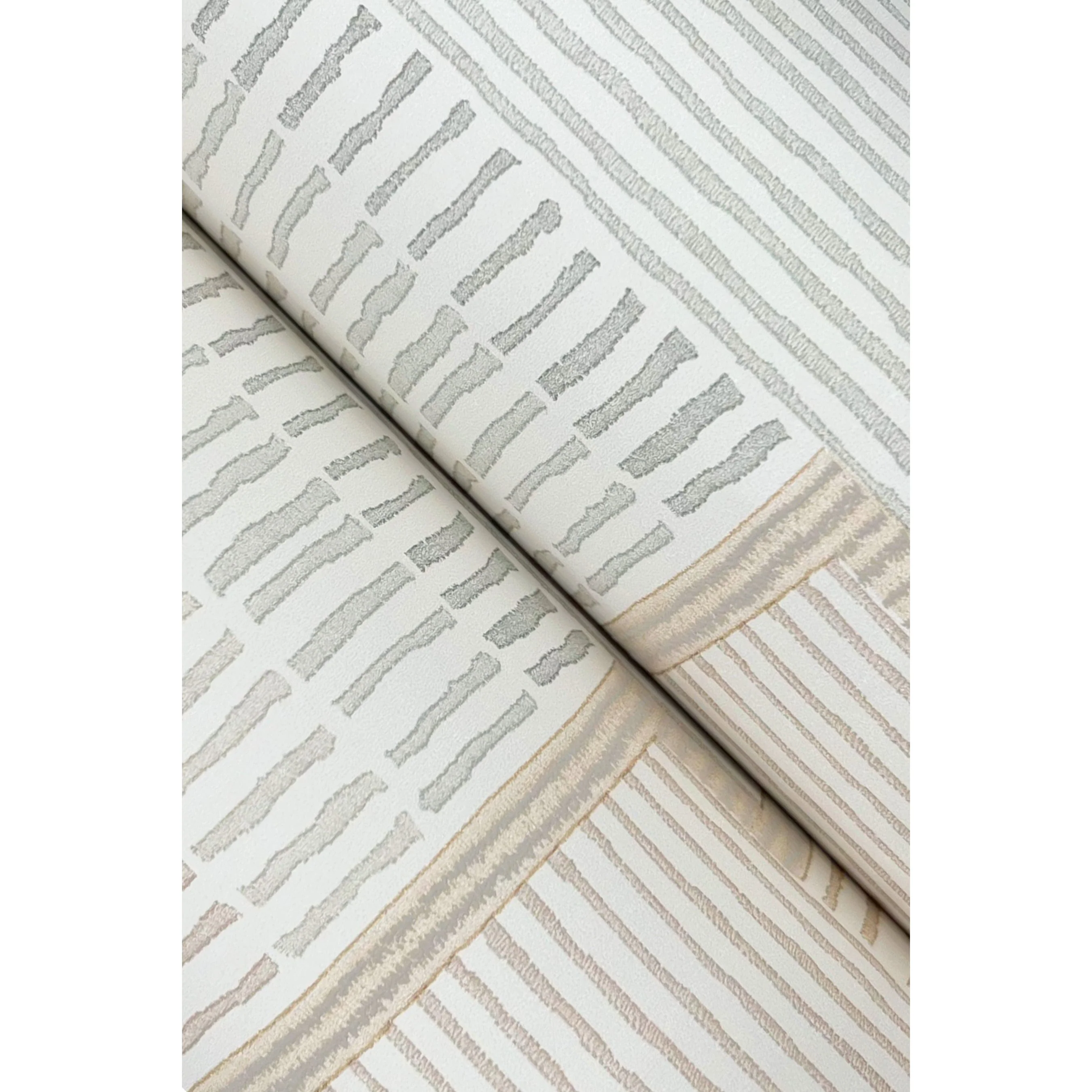 La Broderie Wallpaper - Image 3