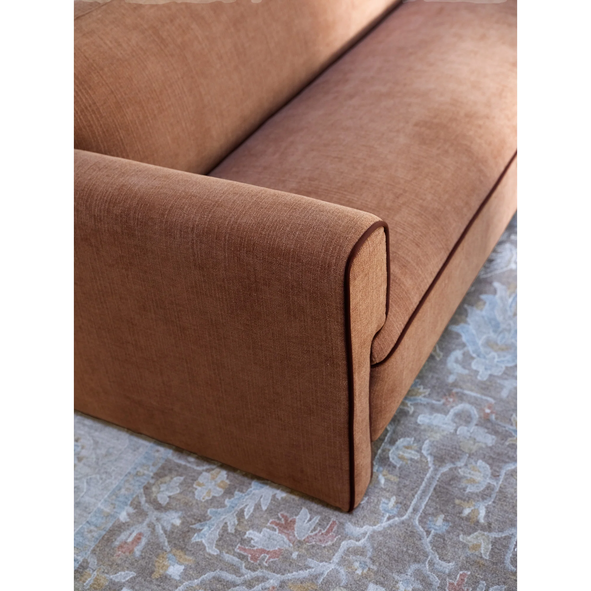 Leo Sofa - Image 15