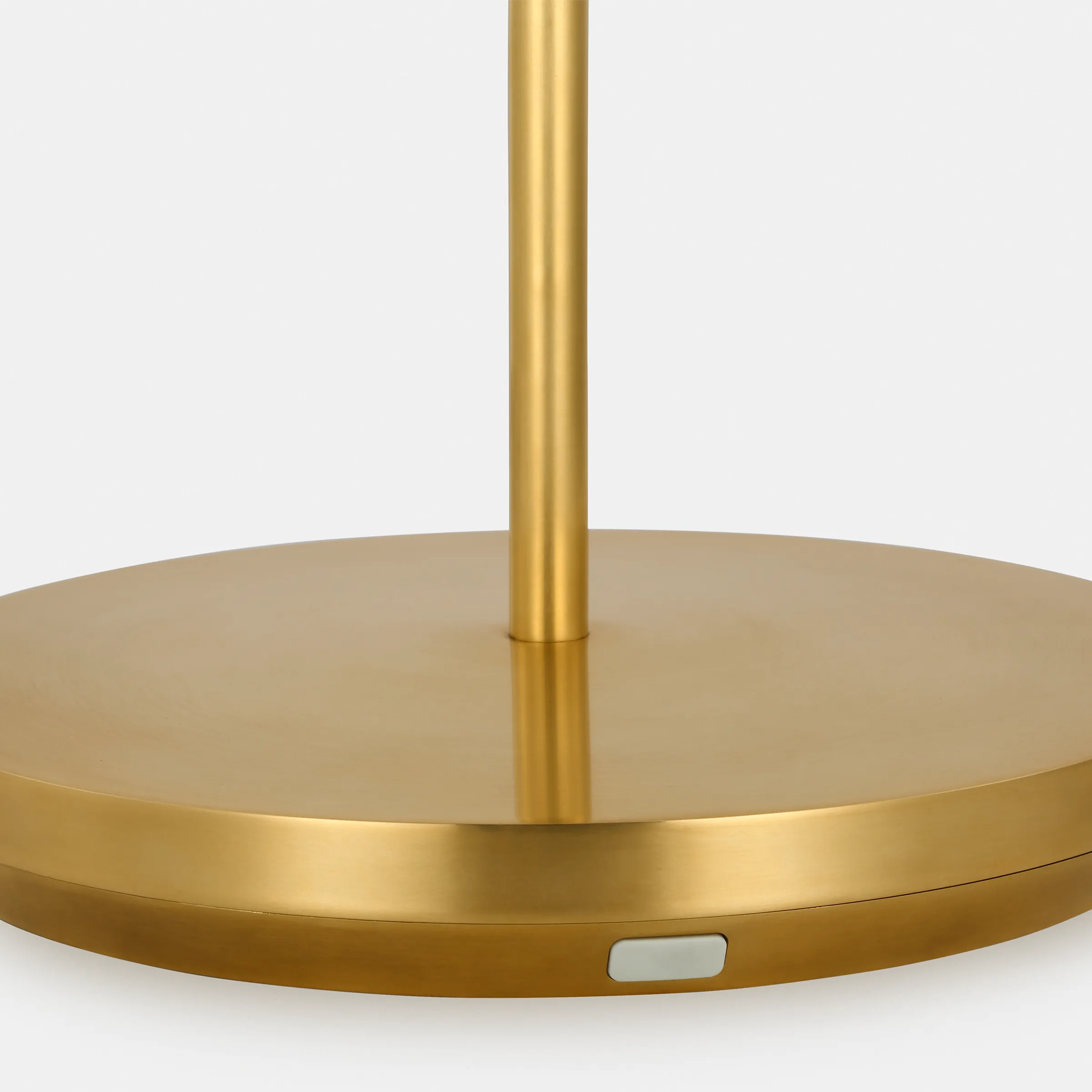 Nevis Medium Rechargeable Floor Lamp - Image 9