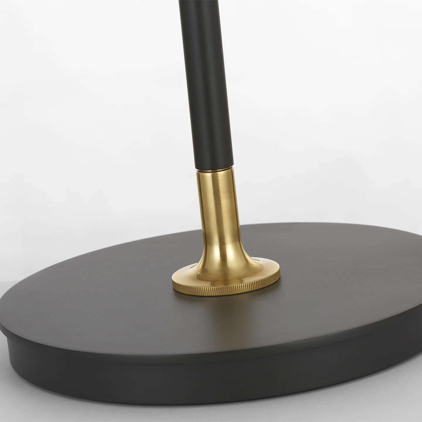 Oso 25" Arc Table Lamp - Image 2
