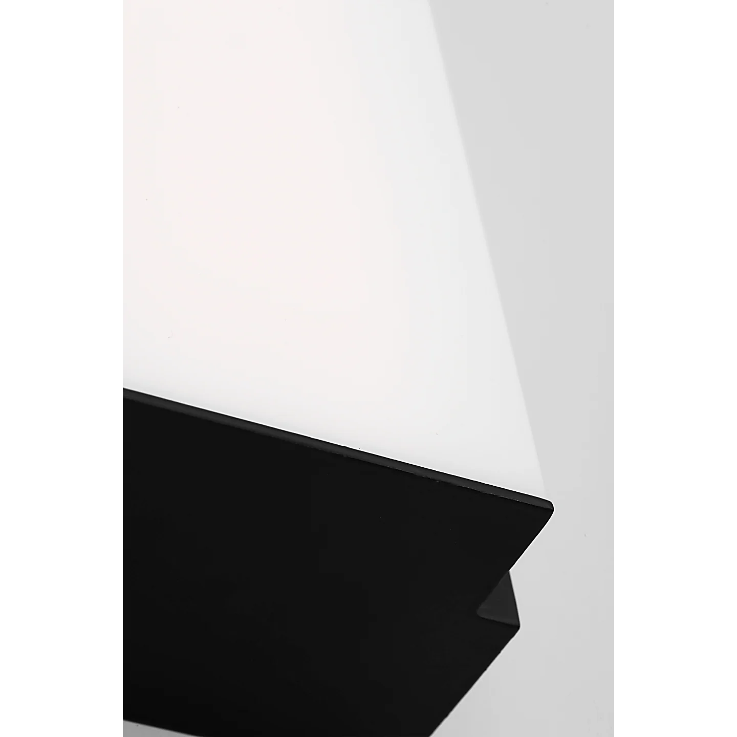 Panna Led Vanity - Image 29