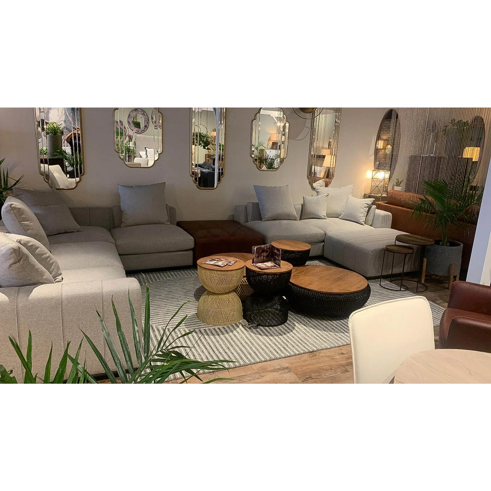 Ramiro Wave Side Table - Image 14