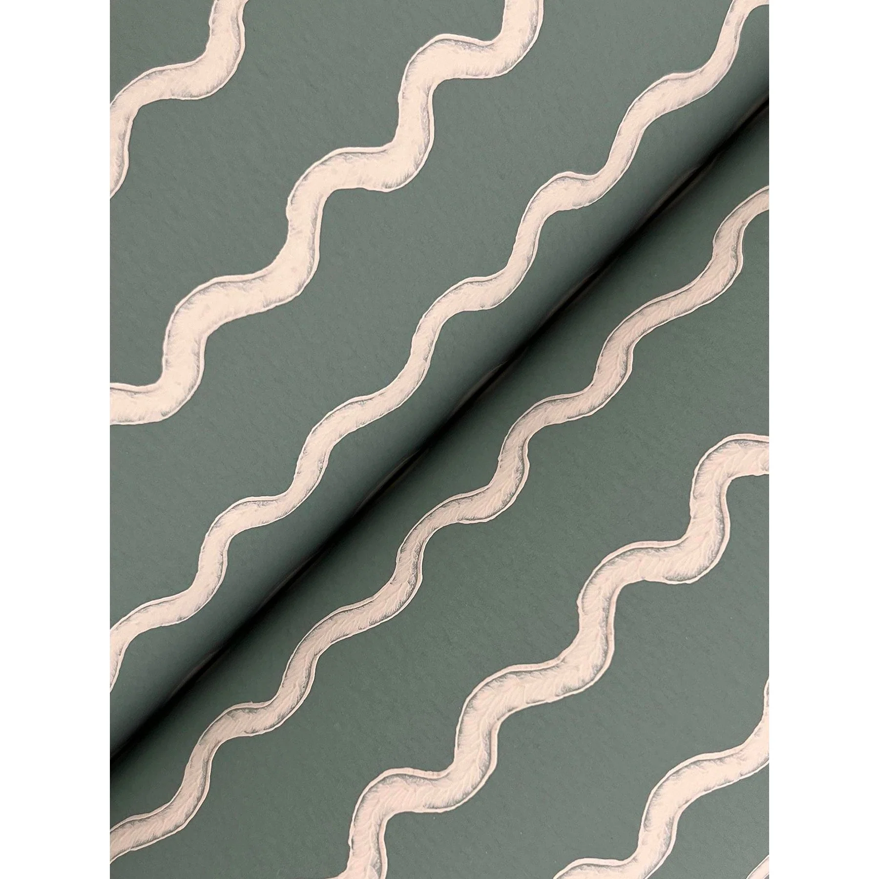 Rickrack Wallpaper - Image 17