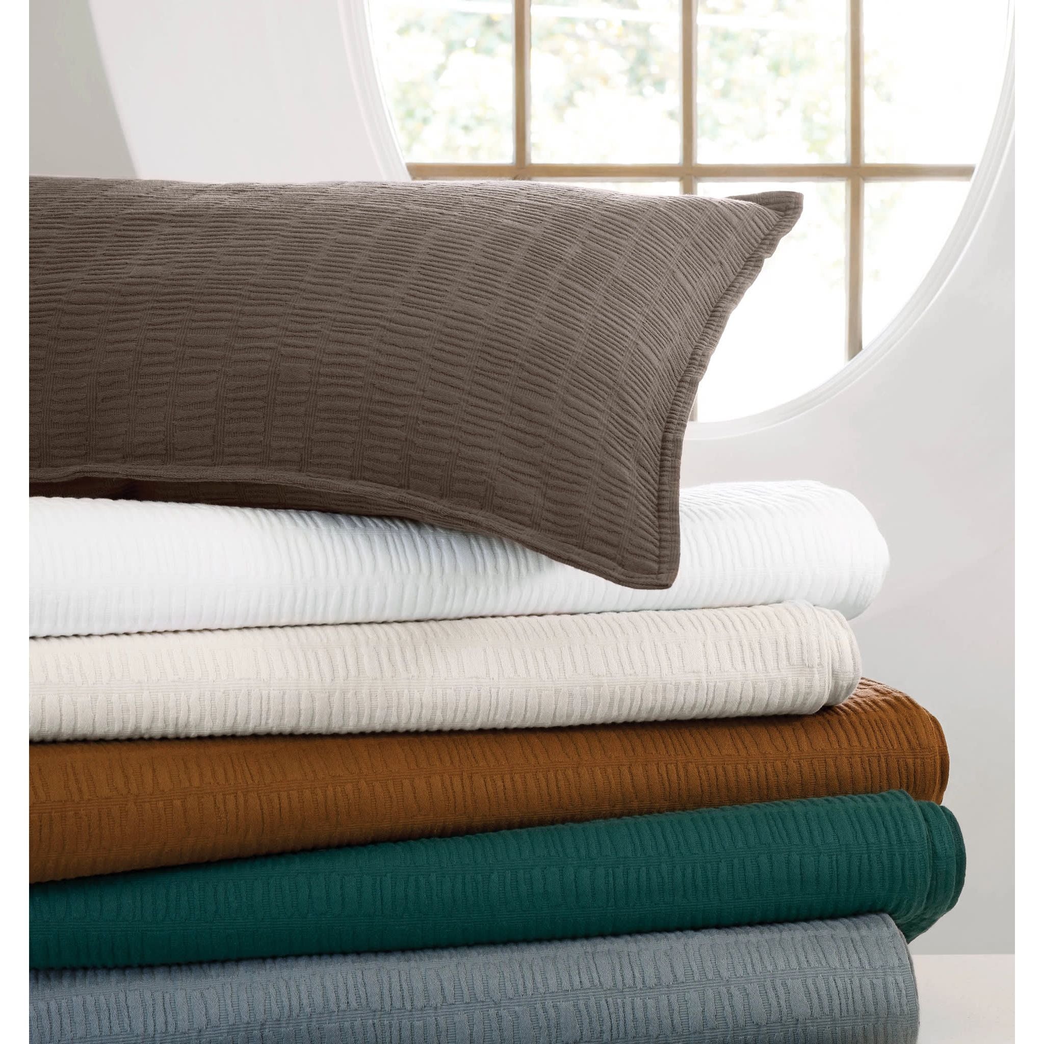 Roark Matelasse Coverlet | Plaster - Image 2