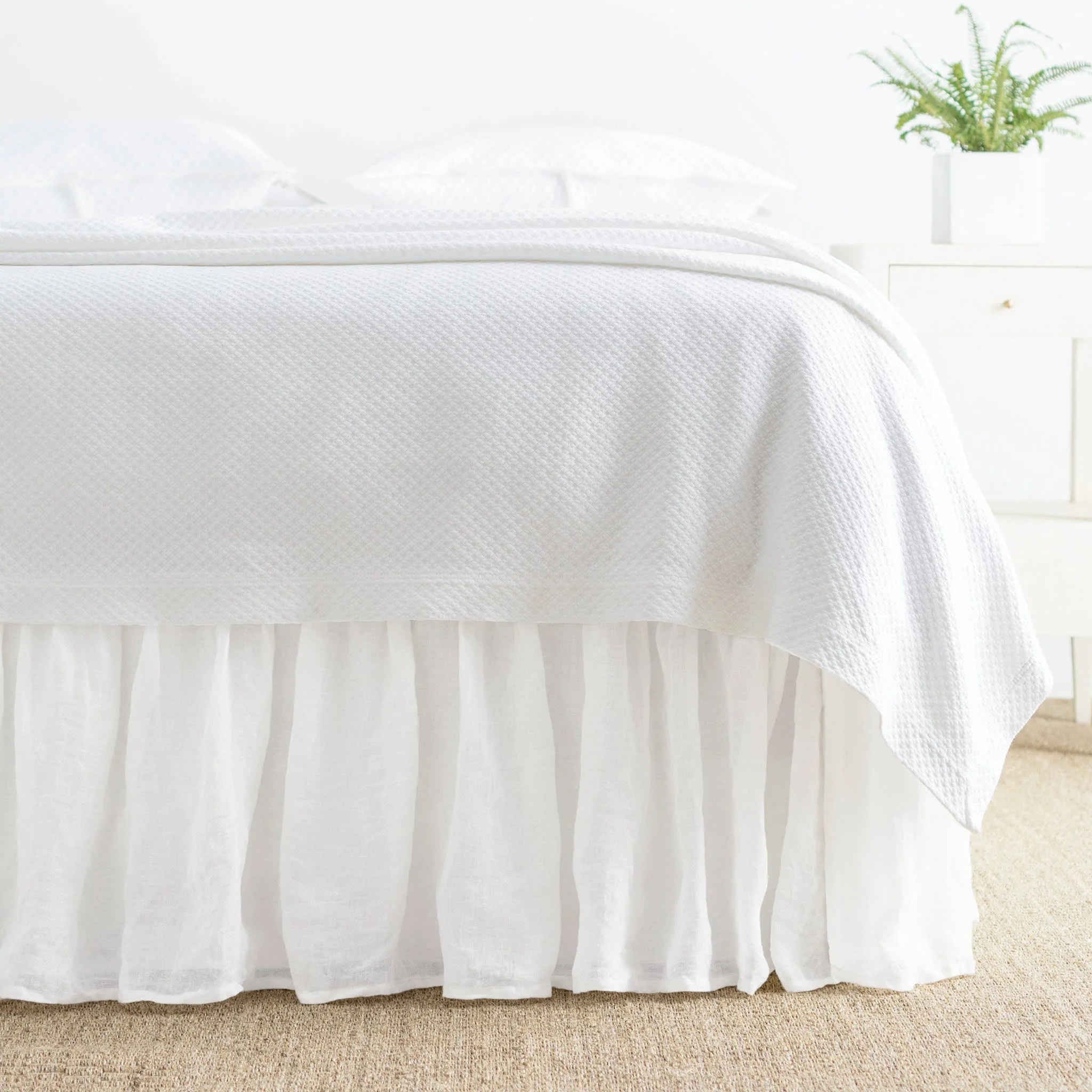 Savannah Linen Gauze bed skirt | White
