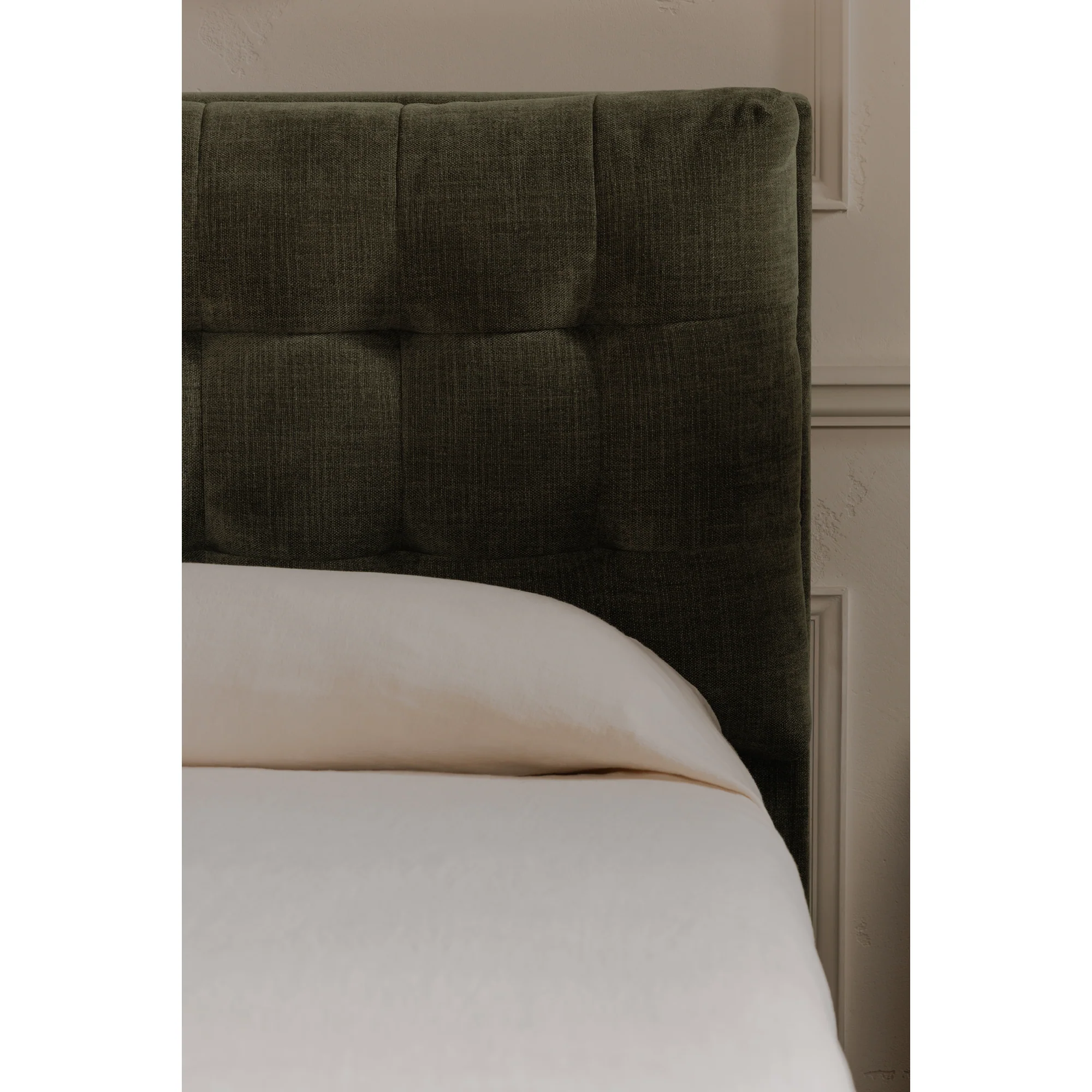 Sebastion Storage Bed - Image 9