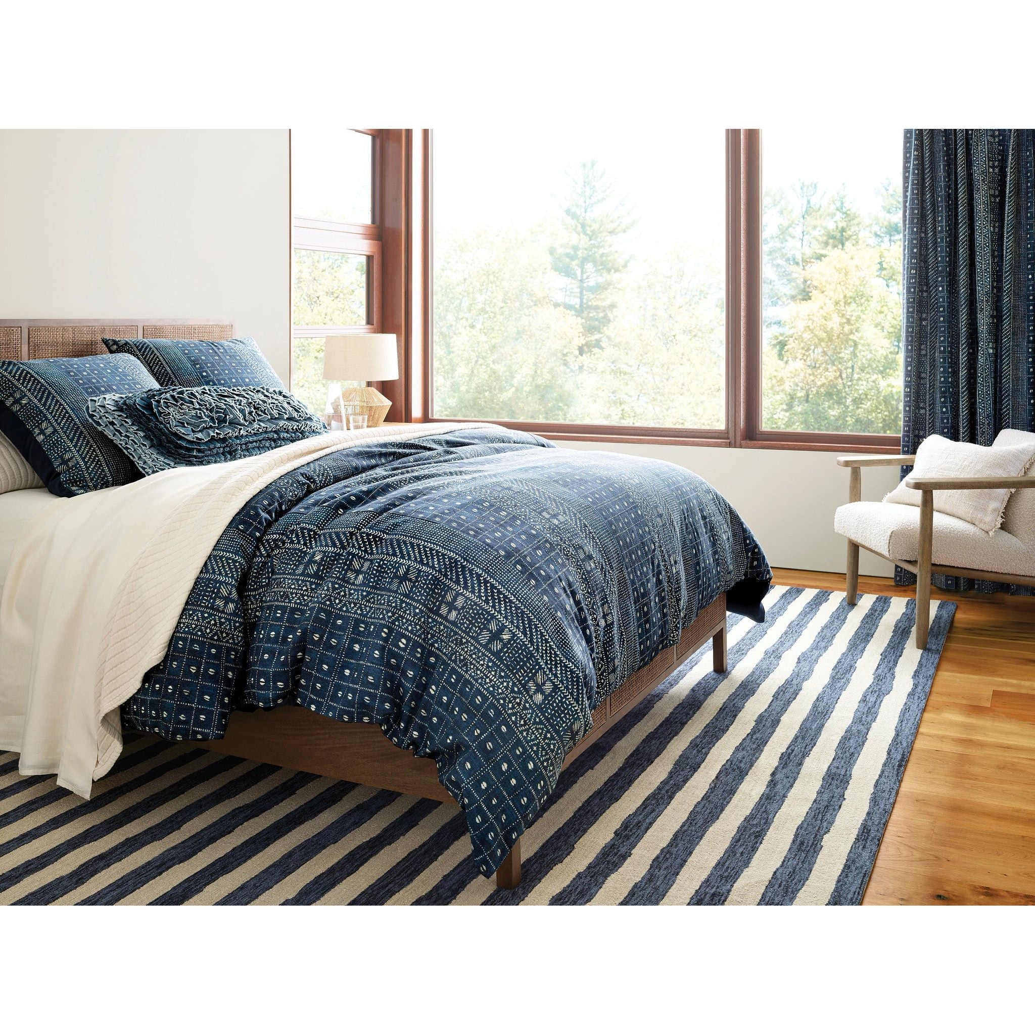 Silas Stripe Navy Hand Micro Hooked Wool Rug - Image 4