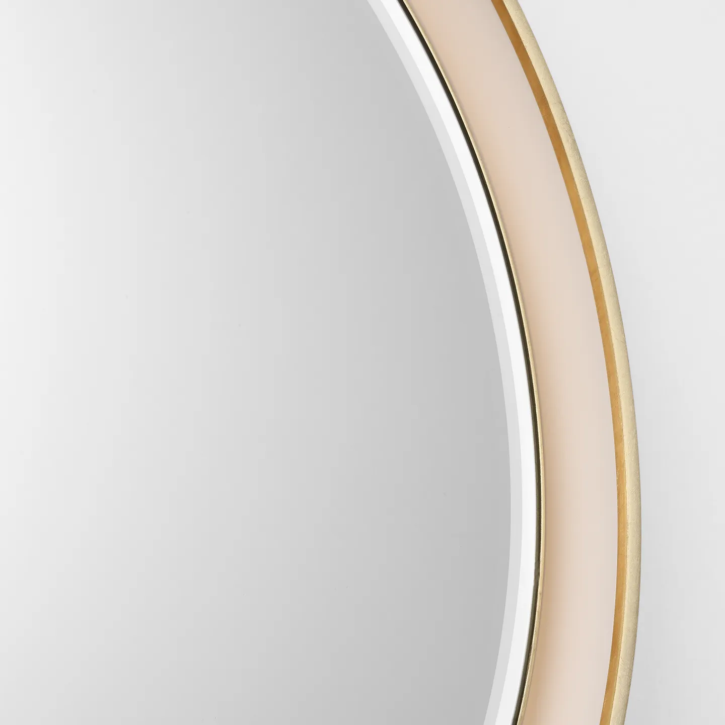 Tricia 24" Illuminated Round Mirror - Image 4