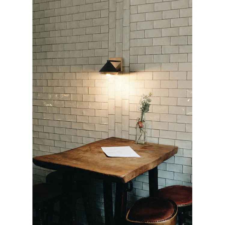Velax Sconce - Image 3