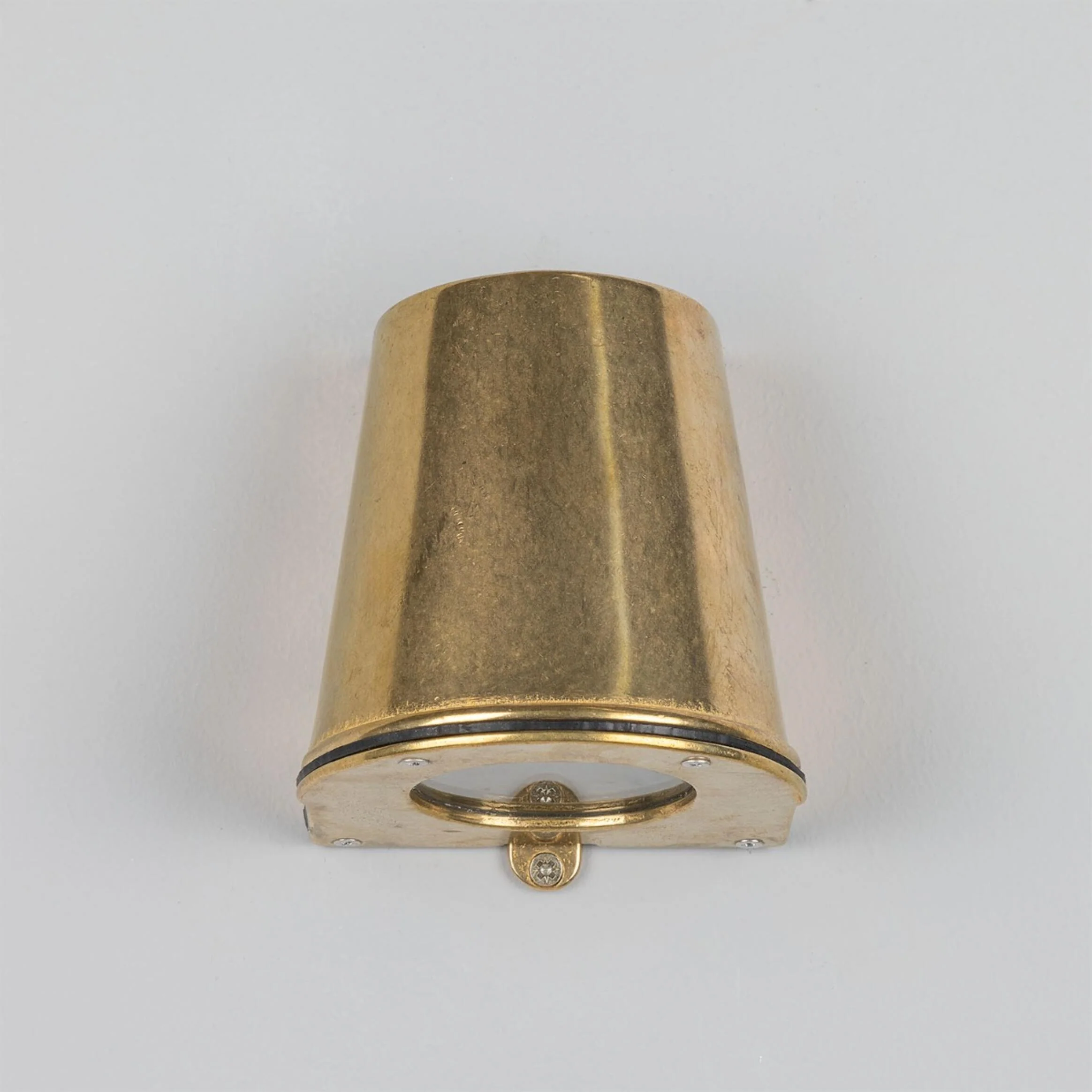 Wade Outdoor Brass Spot Light - Image 22